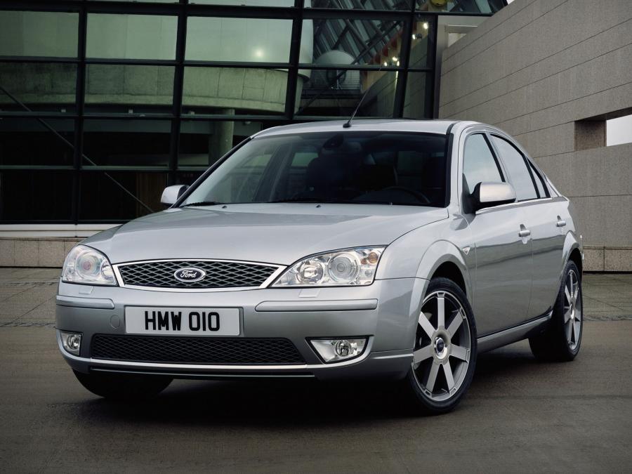  Ford Mondeo Hatchback 2004 года  (фото 13 из 17)